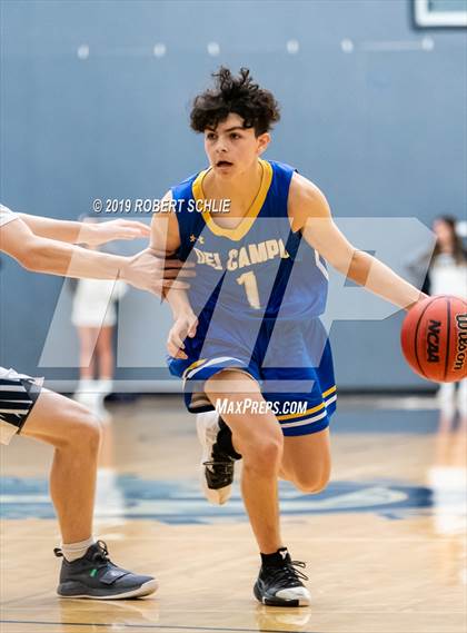 Thumbnail 1 in Del Campo @ Vista del Lago photogallery.