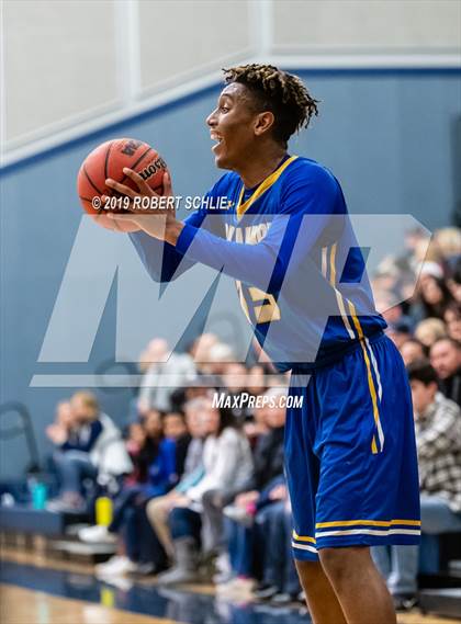 Thumbnail 1 in Del Campo @ Vista del Lago photogallery.