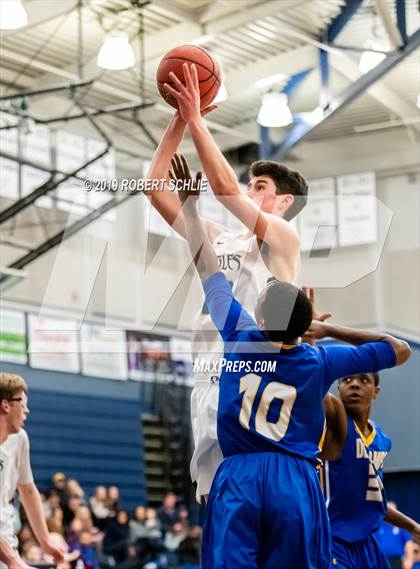 Thumbnail 1 in Del Campo @ Vista del Lago photogallery.