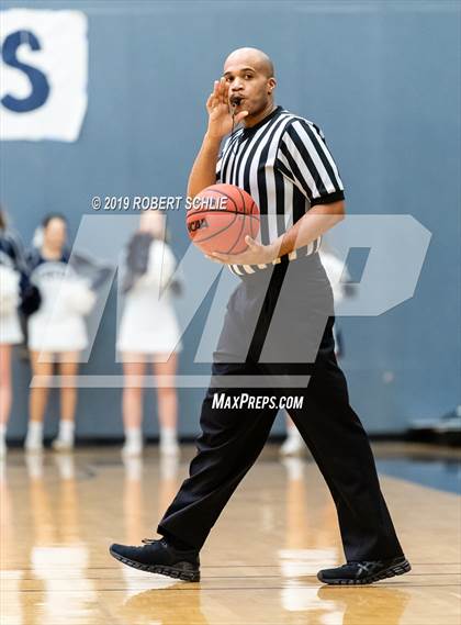 Thumbnail 3 in Del Campo @ Vista del Lago photogallery.