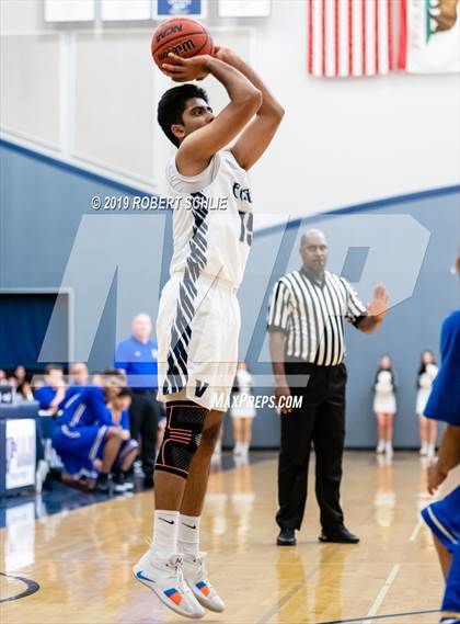 Thumbnail 1 in Del Campo @ Vista del Lago photogallery.