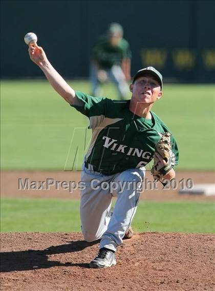 Thumbnail 1 in Burlingame vs. Palo Alto (CIF CCS D2 Final) photogallery.