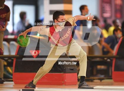 Thumbnail 1 in LHSAA Bowling Playoffs (Round 1, 11AM,  Kenner Lanes) photogallery.