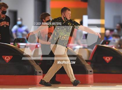 Thumbnail 3 in LHSAA Bowling Playoffs (Round 1, 11AM,  Kenner Lanes) photogallery.