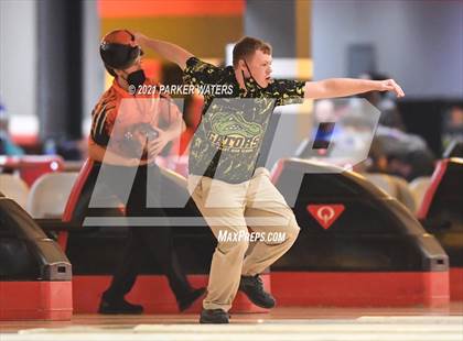 Thumbnail 1 in LHSAA Bowling Playoffs (Round 1, 11AM,  Kenner Lanes) photogallery.