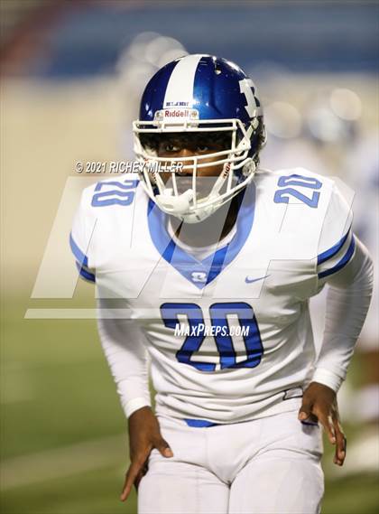 Thumbnail 2 in Bryant vs. Fayetteville (AAA 7A Final) photogallery.