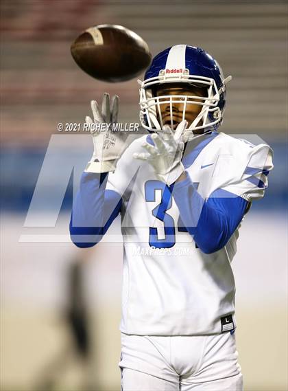 Thumbnail 2 in Bryant vs. Fayetteville (AAA 7A Final) photogallery.