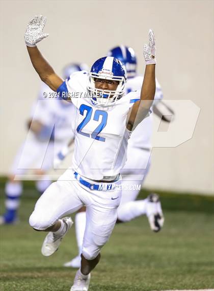 Thumbnail 3 in Bryant vs. Fayetteville (AAA 7A Final) photogallery.