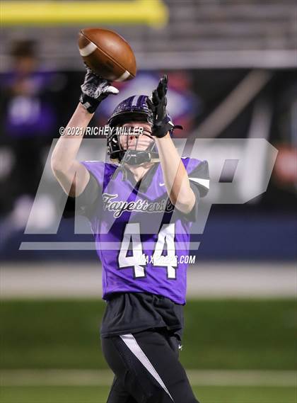 Thumbnail 1 in Bryant vs. Fayetteville (AAA 7A Final) photogallery.