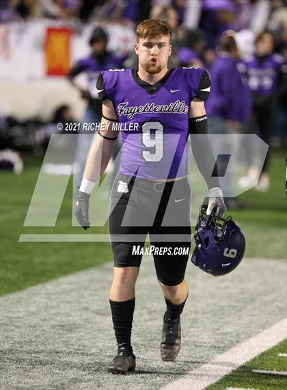 Thumbnail 3 in Bryant vs. Fayetteville (AAA 7A Final) photogallery.