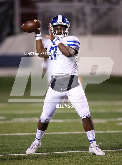 Thumbnail 2 in Bryant vs. Fayetteville (AAA 7A Final) photogallery.