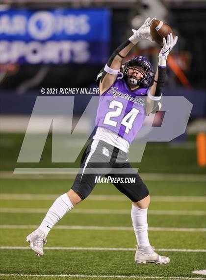 Thumbnail 2 in Bryant vs. Fayetteville (AAA 7A Final) photogallery.
