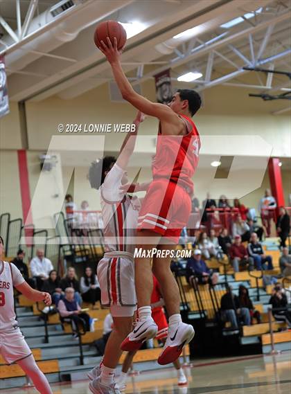 Thumbnail 2 in Tappan Zee vs Somers (3rd Annual Dom Narcisco Memorial Foundation Invitational) photogallery.