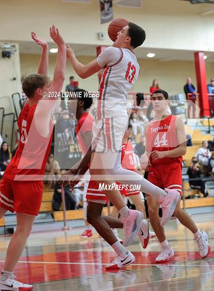 Thumbnail 2 in Tappan Zee vs Somers (3rd Annual Dom Narcisco Memorial Foundation Invitational) photogallery.