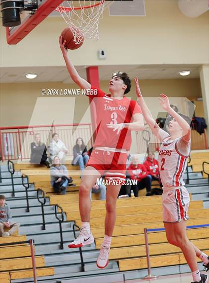 Thumbnail 1 in Tappan Zee vs Somers (3rd Annual Dom Narcisco Memorial Foundation Invitational) photogallery.