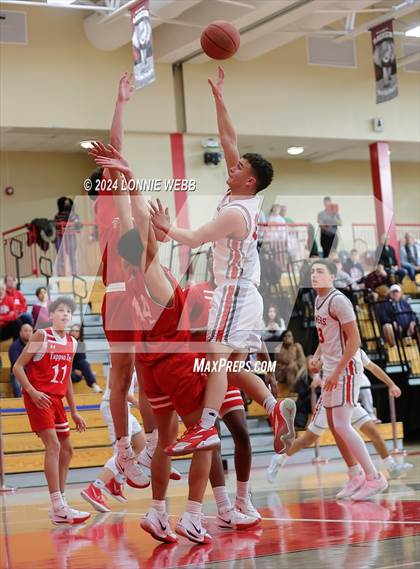 Thumbnail 2 in Tappan Zee vs Somers (3rd Annual Dom Narcisco Memorial Foundation Invitational) photogallery.