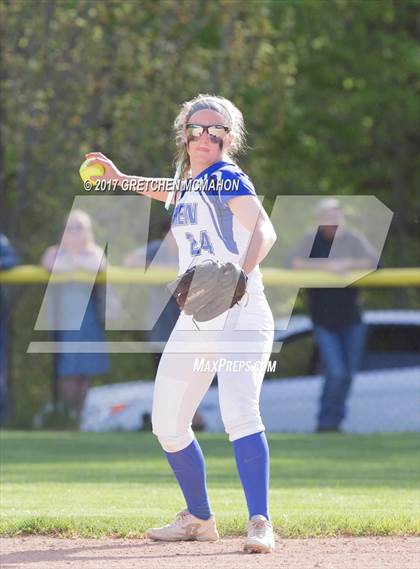 Thumbnail 2 in Wilton @ Darien photogallery.