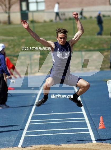 Thumbnail 2 in Bulldog Invitational photogallery.