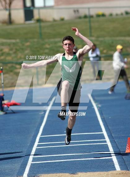 Thumbnail 3 in Bulldog Invitational photogallery.
