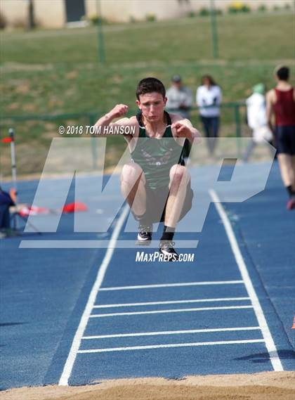 Thumbnail 3 in Bulldog Invitational photogallery.