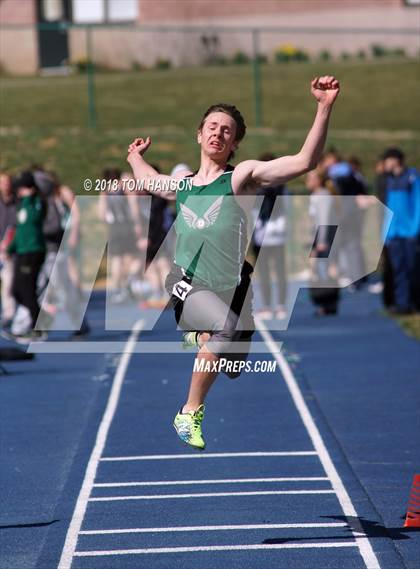 Thumbnail 3 in Bulldog Invitational photogallery.
