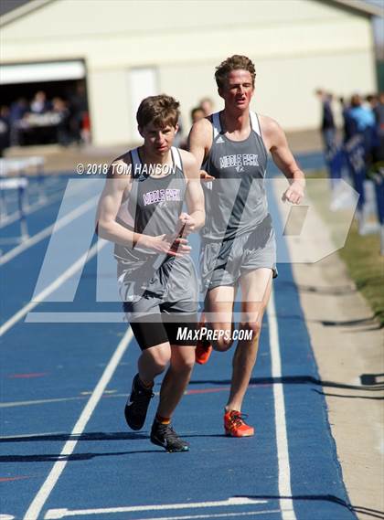 Thumbnail 2 in Bulldog Invitational photogallery.