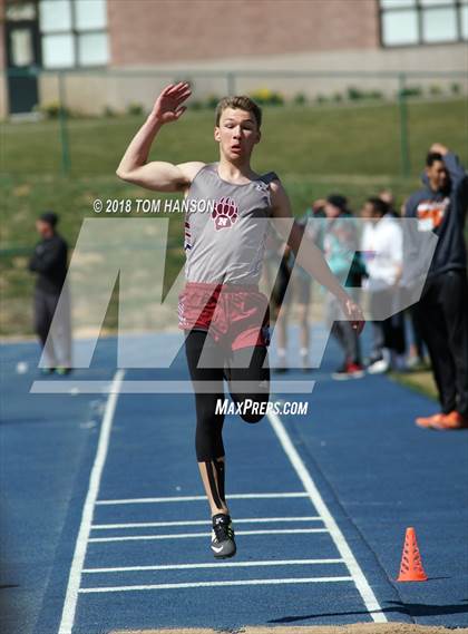 Thumbnail 3 in Bulldog Invitational photogallery.