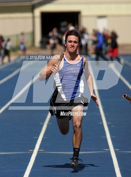 Thumbnail 2 in Bulldog Invitational photogallery.