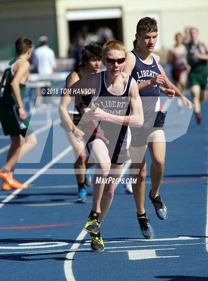Thumbnail 2 in Bulldog Invitational photogallery.