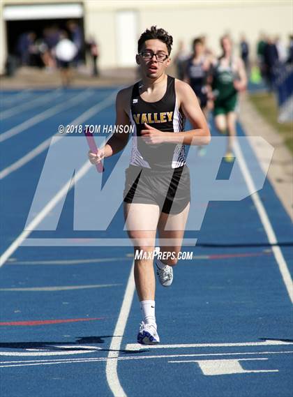 Thumbnail 2 in Bulldog Invitational photogallery.