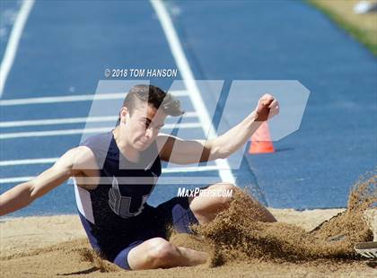 Thumbnail 3 in Bulldog Invitational photogallery.