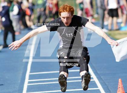 Thumbnail 2 in Bulldog Invitational photogallery.