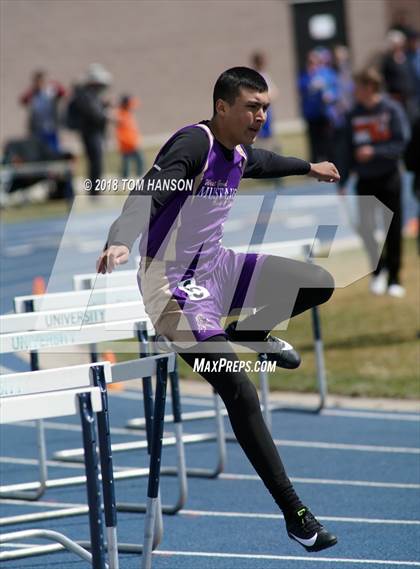 Thumbnail 2 in Bulldog Invitational photogallery.