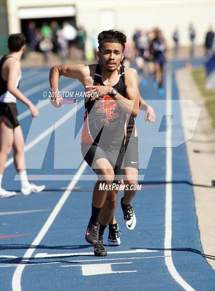 Thumbnail 2 in Bulldog Invitational photogallery.