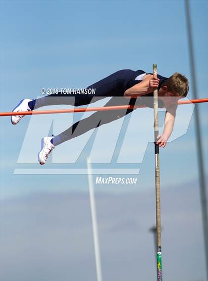 Thumbnail 2 in Bulldog Invitational photogallery.