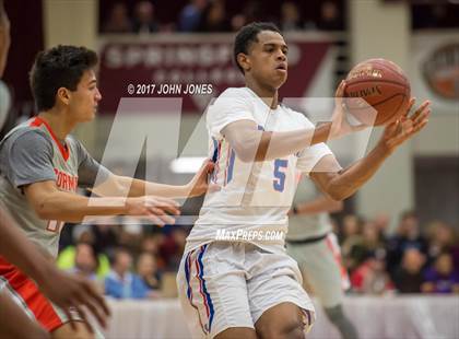 Thumbnail 2 in DeMatha Catholic vs Bishop Gorman (Spalding Hoophall Classic) photogallery.