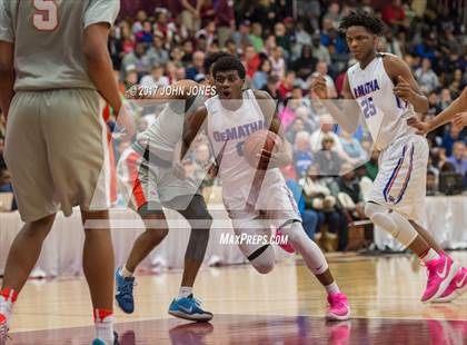 Thumbnail 3 in DeMatha Catholic vs Bishop Gorman (Spalding Hoophall Classic) photogallery.