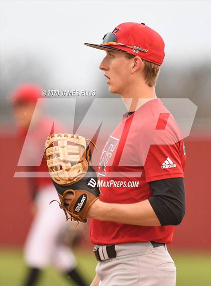 Thumbnail 2 in Lorena vs. West (Scrimmage) photogallery.