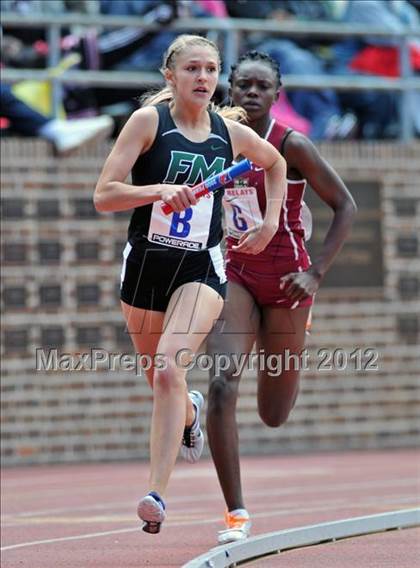 Thumbnail 2 in Penn Relays (4x800 Final) photogallery.
