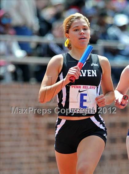 Thumbnail 3 in Penn Relays (4x800 Final) photogallery.
