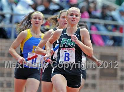 Thumbnail 2 in Penn Relays (4x800 Final) photogallery.