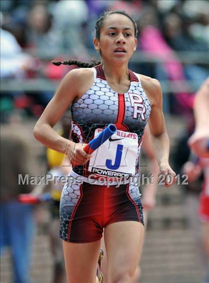 Thumbnail 1 in Penn Relays (4x800 Final) photogallery.