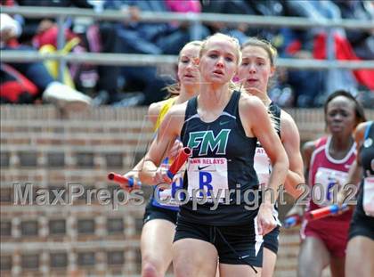 Thumbnail 1 in Penn Relays (4x800 Final) photogallery.