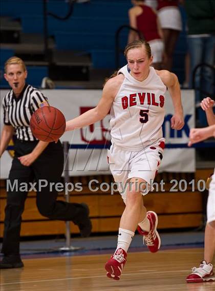 Thumbnail 2 in Springville vs Mountain View (Utah 4A Quarterfinal) photogallery.