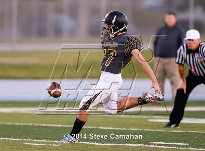 Thumbnail 3 in Hillcrest vs Cottonwood (Region 2 play-in) photogallery.