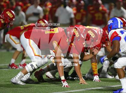 Thumbnail 3 in Cathedral Catholic vs. Serra Gardena (Honor Bowl) photogallery.