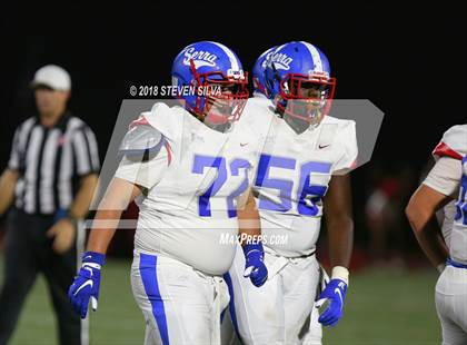 Thumbnail 3 in Cathedral Catholic vs. Serra Gardena (Honor Bowl) photogallery.