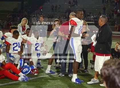 Thumbnail 3 in Cathedral Catholic vs. Serra Gardena (Honor Bowl) photogallery.