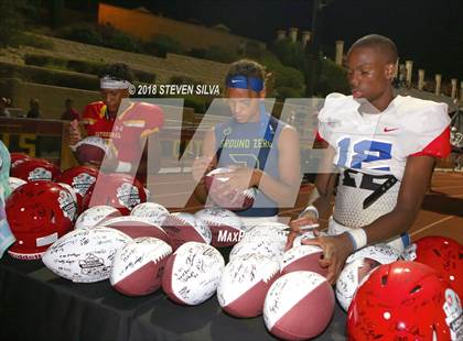 Thumbnail 3 in Cathedral Catholic vs. Serra Gardena (Honor Bowl) photogallery.