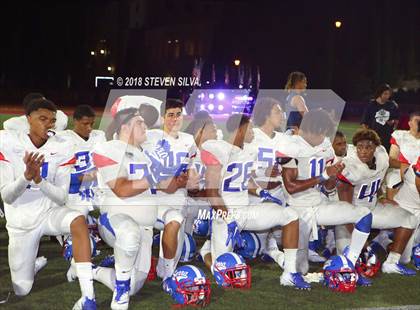 Thumbnail 1 in Cathedral Catholic vs. Serra Gardena (Honor Bowl) photogallery.